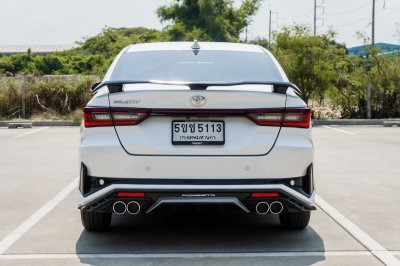 TOYOTA YARIS ATIV 1.2 PREMIUM LUXURY ปี2023 จด2024 (5ขช5113)