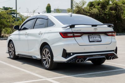 TOYOTA YARIS ATIV 1.2 PREMIUM LUXURY ปี2023 จด2024 (5ขช5113)