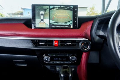 TOYOTA YARIS ATIV 1.2 PREMIUM LUXURY ปี2023 จด2024 (5ขช5113)