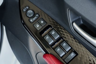 TOYOTA YARIS ATIV 1.2 PREMIUM LUXURY ปี2023 จด2024 (5ขช5113)