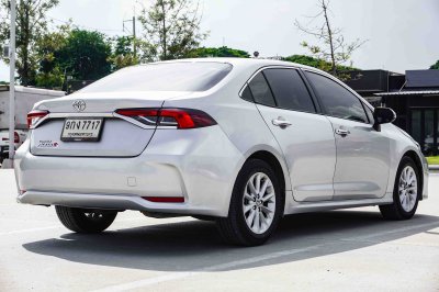 TOYOTA ALTIS 1.6 G (NEW) AT ปี2019 (9กง7717)