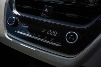 TOYOTA ALTIS 1.6 G (NEW) AT ปี2019 (9กง7717)