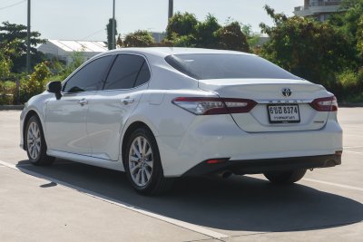 TOYOTA CAMRY 2.5 HYBRID PREMIUM ปี2020 (6ขฮ8374)