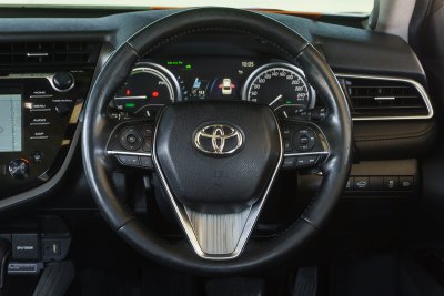 TOYOTA CAMRY 2.5 HYBRID PREMIUM ปี2020 (6ขฮ8374)