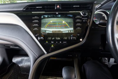 TOYOTA CAMRY 2.5 HYBRID PREMIUM ปี2020 (6ขฮ8374)