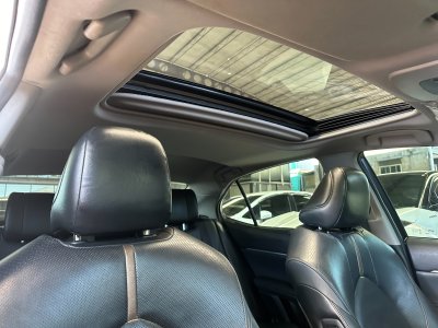 TOYOTA CAMRY 2.5 HYBRID PREMIUM ปี2020 (6ขฮ8374)