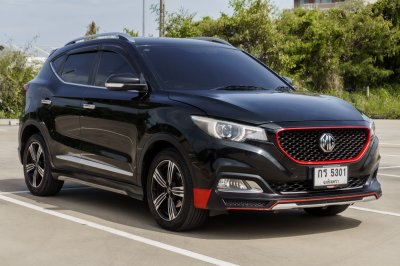 MG ZS 1.5 X SUNROOF AT ปี2018 (กร5301)