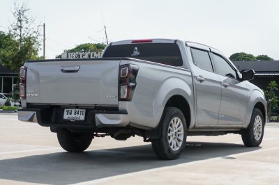 ISUZU D-MAX CAB 4 1.9 L DA AT 2022 จด 2023 (ขฉ8410)