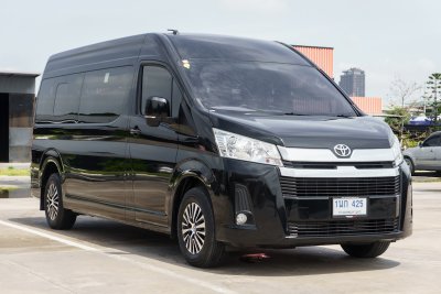 TOYOTA COMMUTER 2.8 DIESEL MT 2019 จด 2020 (1นก425)