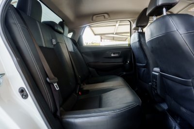 TOYOTA YARIS ATIV 1.2 PREMIUM AT ปี2022 (3ขย1778)