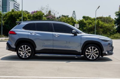 TOYOTA COROLLA CROSS 1.8 HEV PREMIUM SAFETY AT ปี2021 (2ขร9654)
