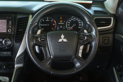 MITSUBISHI PAJERO 2.4 GT ปี2018 (7กพ6930)