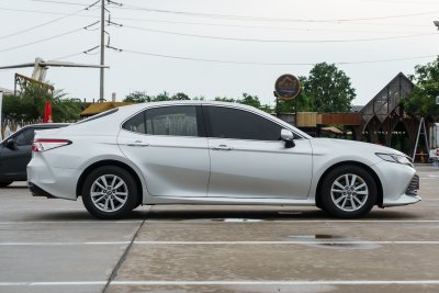 TOYOTA CAMRY 2.0 G AT 2018 (5กณ8135)