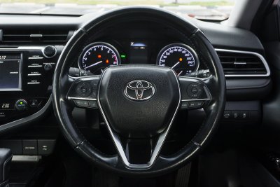 TOYOTA CAMRY 2.0 G AT 2018 (5กณ8135)