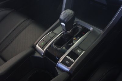 HONDA CIVIC 1.5 TURBO RS ปี2016 จด2017 (6กก1990)