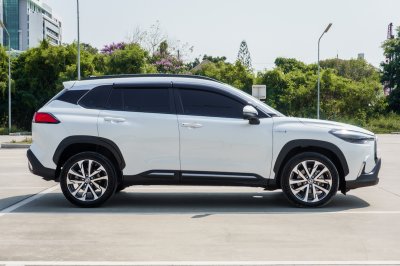 TOYOTA COROLLA CROSS 1.8 HEV PREMIUM SAFETY AT ปี2021 (2ขฆ4350)