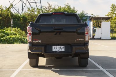 ISUZU D-MAX CAB4 1.9 HI-LANDER X-SERIES Z AT ปี2021 (ขง8624)