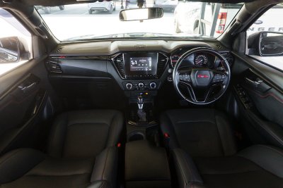 ISUZU D-MAX CAB4 1.9 HI-LANDER X-SERIES Z AT ปี2021 (ขง8624)