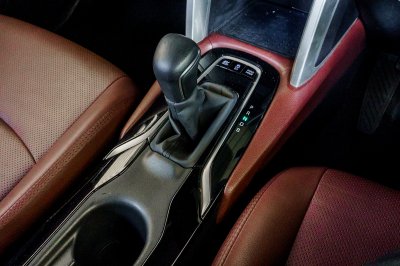 TOYOTA COROLLA CROSS 1.8 HEV PREMIUM SAFETY AT ปี2021 (2ขฆ4350)