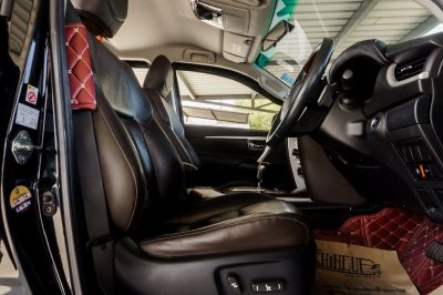 TOYOTA FORTUNER 2.4 V AT ปี2018 (8กฎ3752)