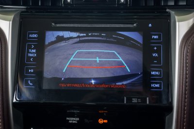 TOYOTA FORTUNER 2.4 V AT ปี2018 (8กฎ3752)