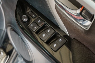 TOYOTA FORTUNER 2.4 V AT ปี2018 (8กฎ3752)