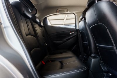 MAZDA 2 1.3 SPORTS HIGH CONNECT ปี2019 (8กศ5568)