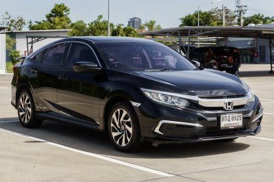 HONDA CIVIC 1.8 E AT ปี 2019 (9กฎ8925)