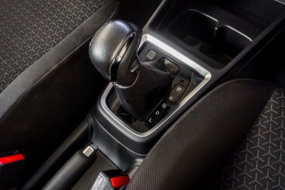 SUZUKI SWIFT 1.2 GLX AT ปี2018 จด2019 (8กล3152)