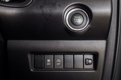 SUZUKI SWIFT 1.2 GLX AT ปี2018 จด2019 (8กล3152)