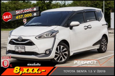 TOYOTA SIENTA 1.5 V ปี2019 (งย7898)