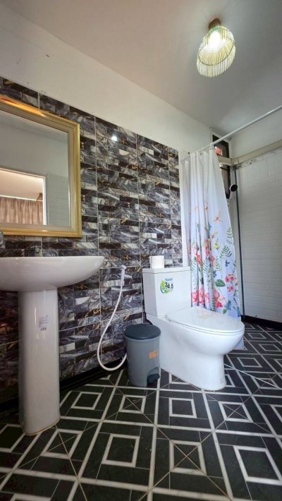 Queen Room  Garden View