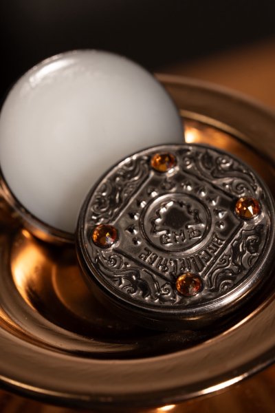EARTH SHADE PERFUME BALM