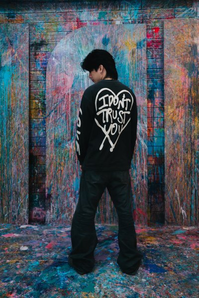 LNB - I DON'T TRUST YOU แขนยาว (เฟด)