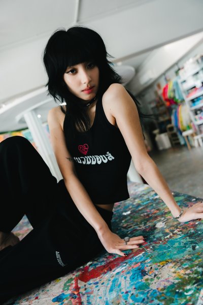 LNB - ตอแหล กล้าม (ดำ)