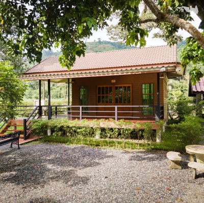 เรือนพยอม