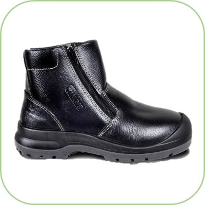 Safety Shoes Kings Black Color KWD 806X