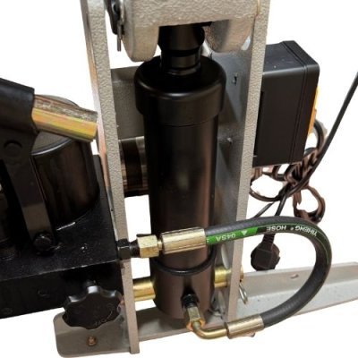 เครื่องตัดท่อ ระบบไฟฟ้า  OKURA รุ่น OK-200PC