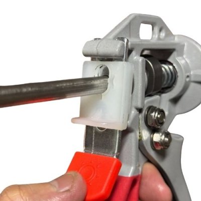 ปืนยิงกาวซิลิโคน งานหนักพิเศษ OKURA รุ่น SG-225