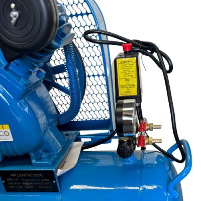 ปั๊มลม หัวปั๊ม 1/2 Hp OKURA รุ่น V-0.17/8
