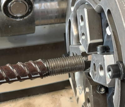 เครื่องกลึงกลม - รีดเกลียวเหล็กเส้น 16 - 40 MM OKURA รุ่น RT-40M