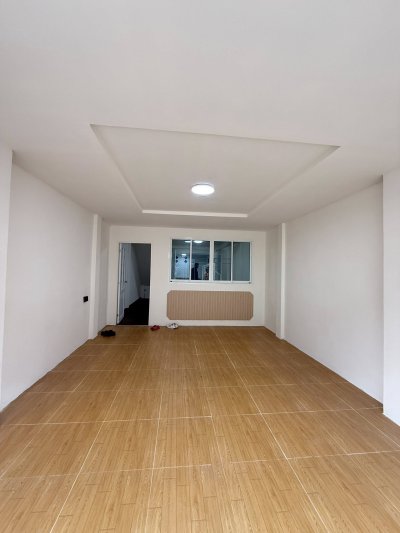 ทาวน์โฮมรีโนเวท ตลาดสมชาย ย่านพระราม 7