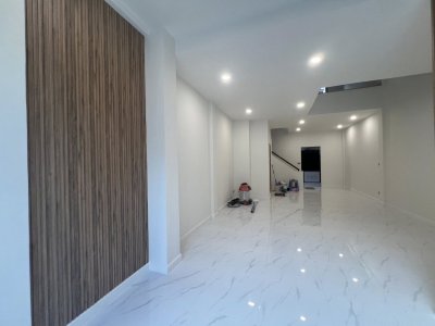 บ้านใหม่ใจกลางลาซาล – สุขุมวิท 105