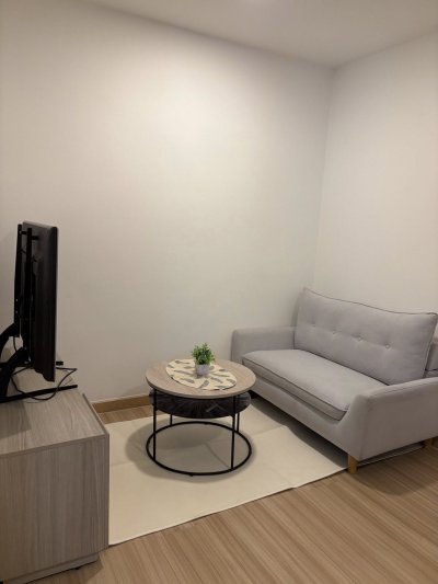 ขายด่วน! คอนโดวิวโค้งน้ำเจ้าพระยา สะพานพระราม 8 Chateau In Town Rama 8 ราคาเพียง 2.25 ล้านบาท (รวมค่าโอน)