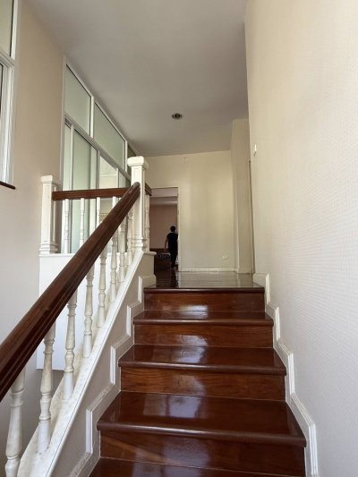 บ้านเดี่ยว 4 นอน 5 น้ำ โครงการ เพอร์เฟค มาสเตอร์พีซ รัตนาธิเบศร์ หน้าโครงการติด MRT ไทรม้า