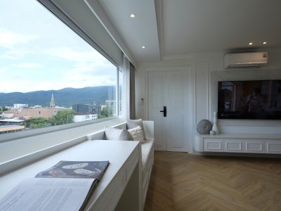 Hillside 4 Condominium