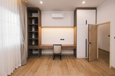 Modern Pool Villa in San Sai