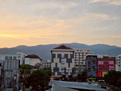 Rawi Waree Residence | Nimmanhemin Soi 15