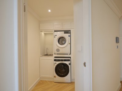 Hillside 4 Condominium