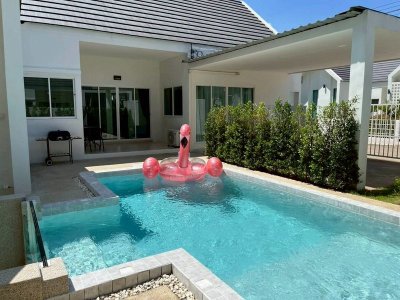 Private Pool Villa in San Sai
